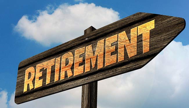 retirement age in qatar